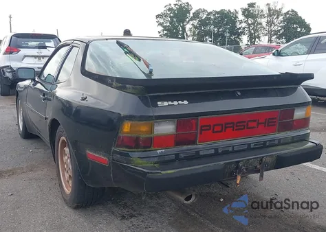 1985 Porsche 944 из США, поврежденный, VIN WP0AA0945FN451668